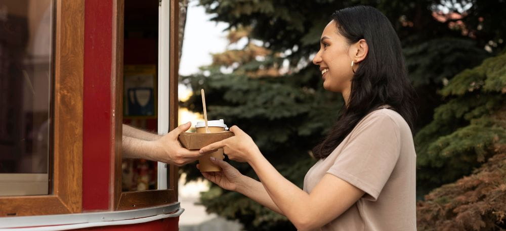 The Advantages of Running a Food Truck in Autumn: Less Competition, More Opportunities?