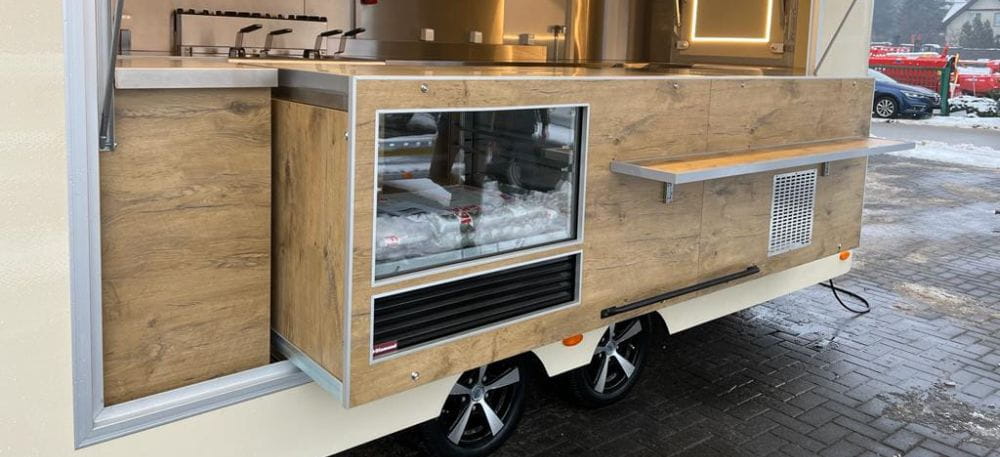 Unusual solutions for the food truck